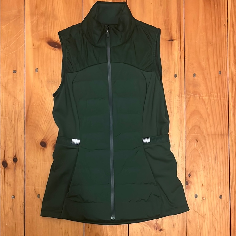 Lululemon Down For it All Vest - Green, Size 6